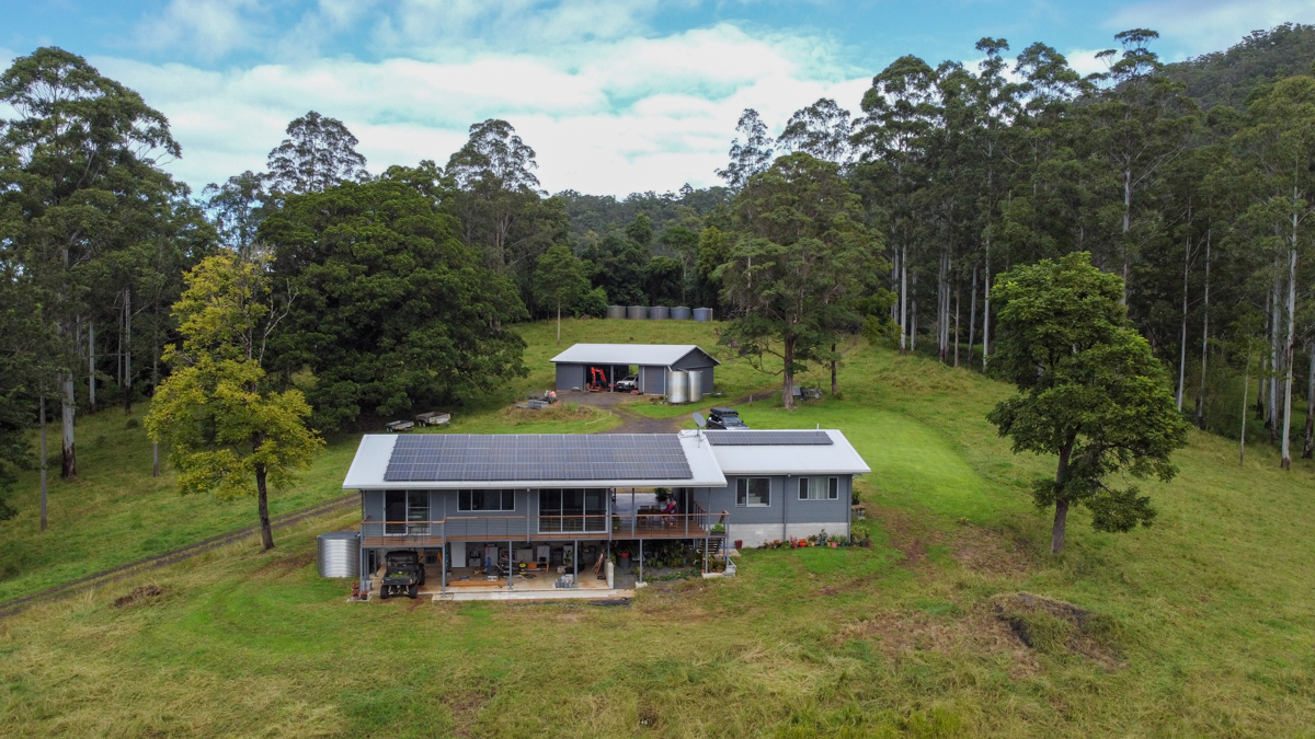 Rural residence, off-grid, bushfire